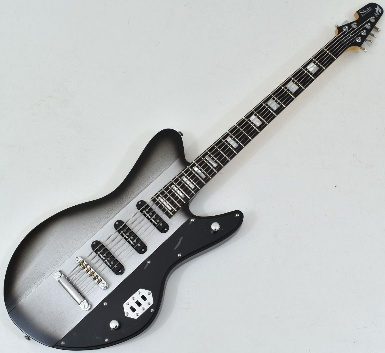1986 Schecter Stratocaster Black > Guitars Electric Solid