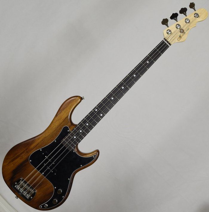 G&L L-2000 USA Custom Made Bass in Natural