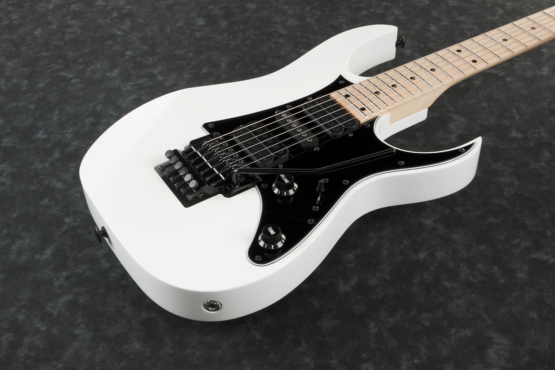 Ibanez RG Genesis Collection White RG550 WH Electric Guitar RG550WH ibanez-s-1520-natural-chicago-music-exchange